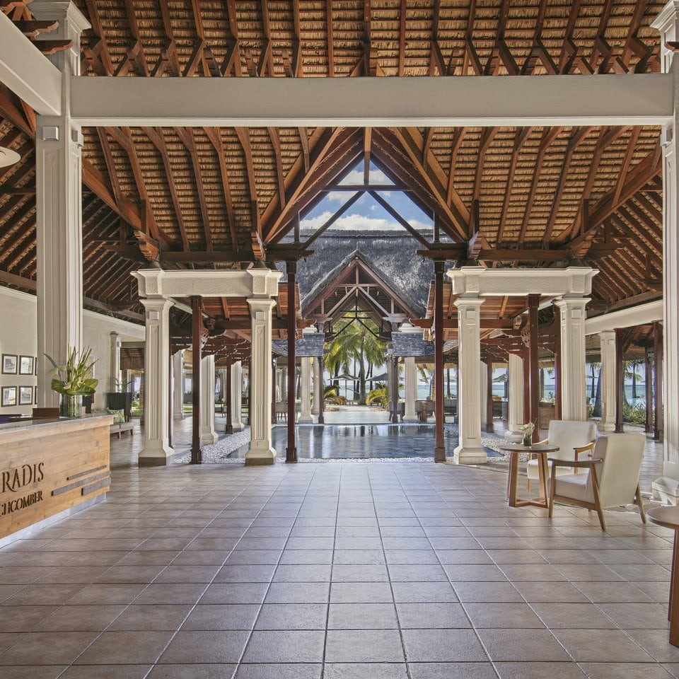Paradis Beachcomber Golf Resort & Spa